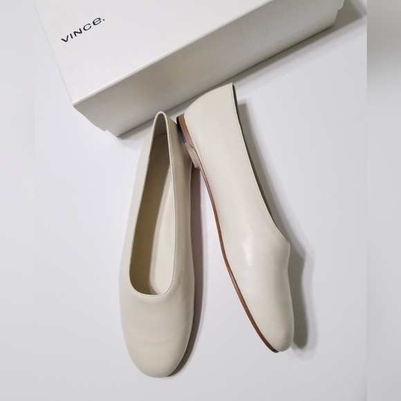 NIB VINCE Women's Maxwell Italian Leather Ballet Flats Glove Shoes in Cream - Picture 3 of 16